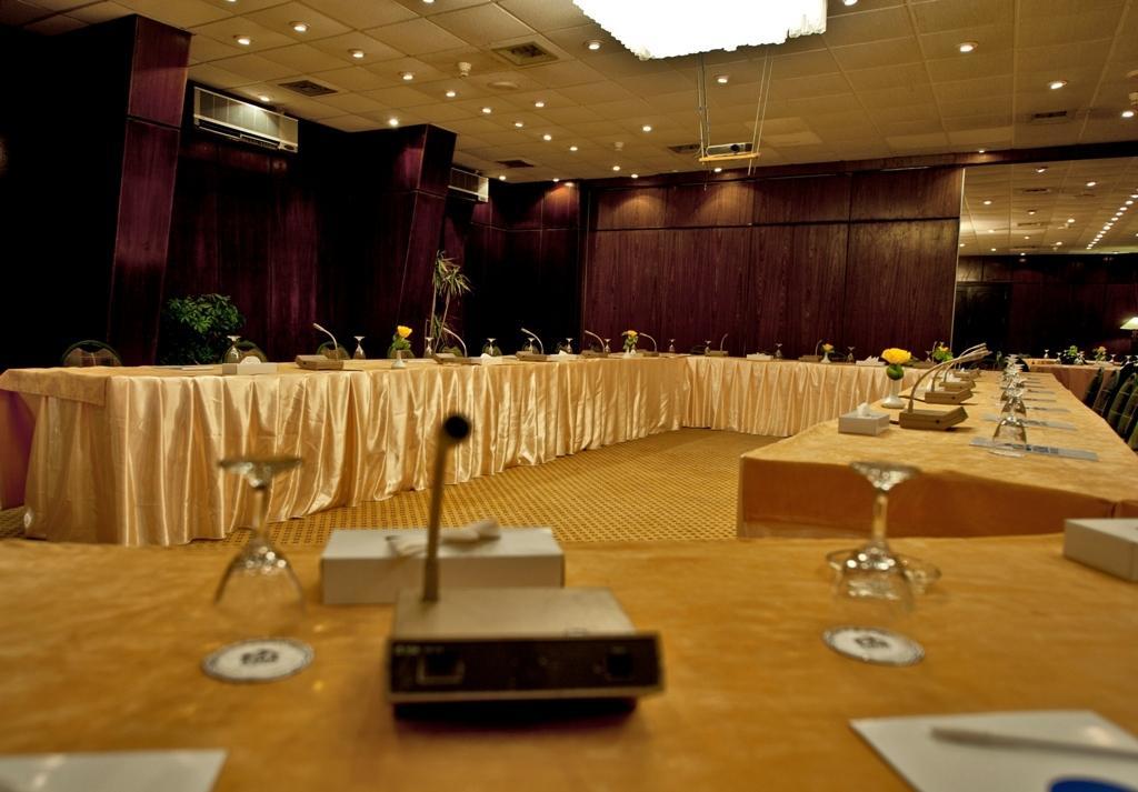 Aida Beach Hotel & Apartments - אל עלמיין מראה חיצוני תמונה