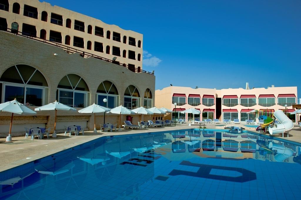Aida Beach Hotel & Apartments - אל עלמיין מראה חיצוני תמונה
